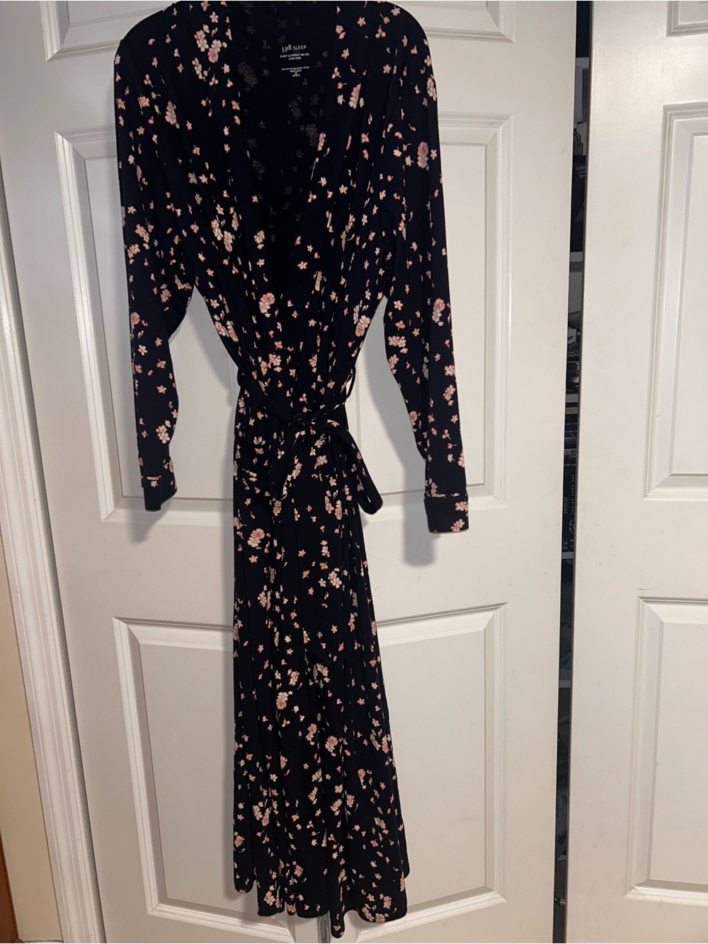 J.Jill Black Floral robe- Pink Floral